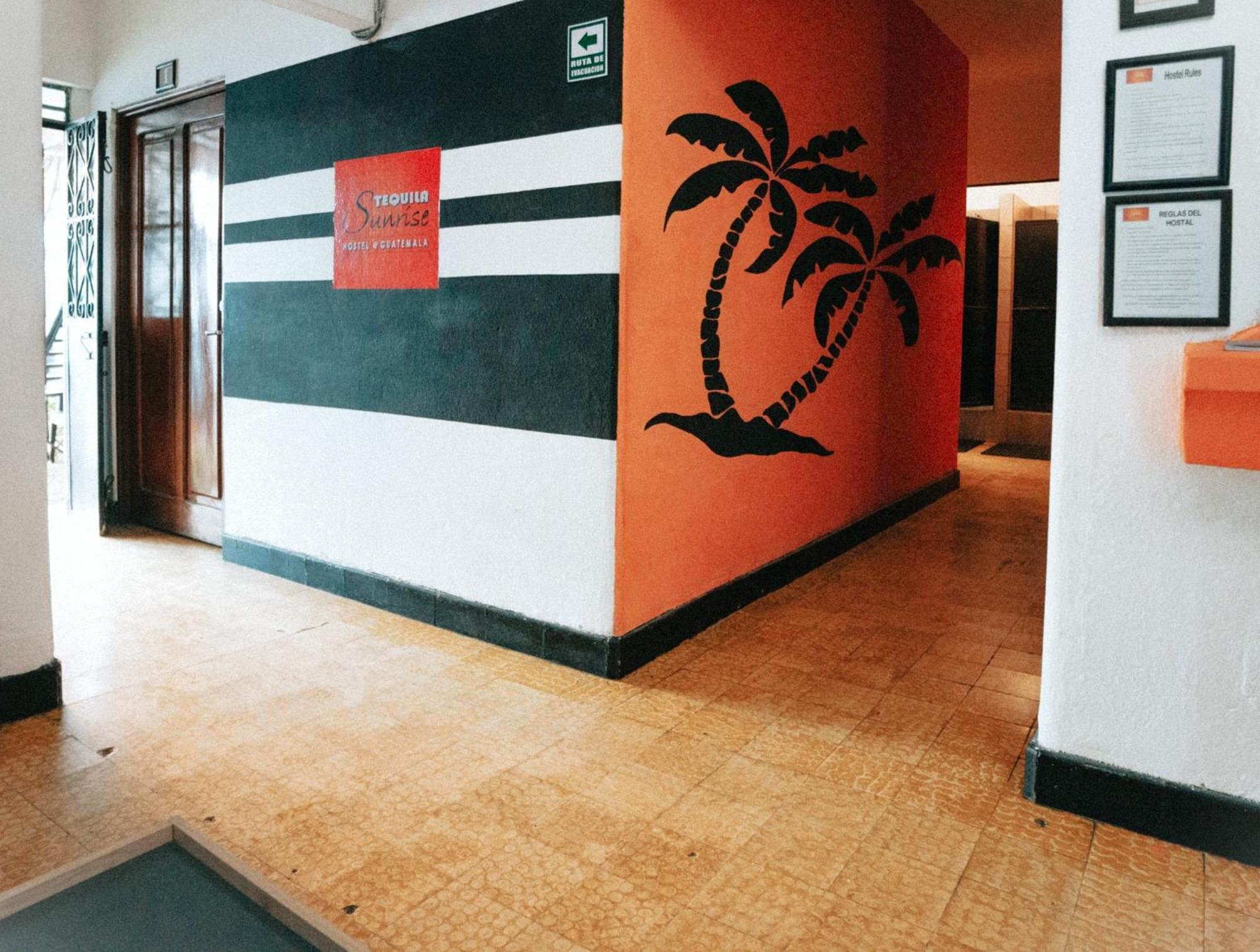 Tequila Sunrise Hostel Guatemala-Stadt Exterior foto
