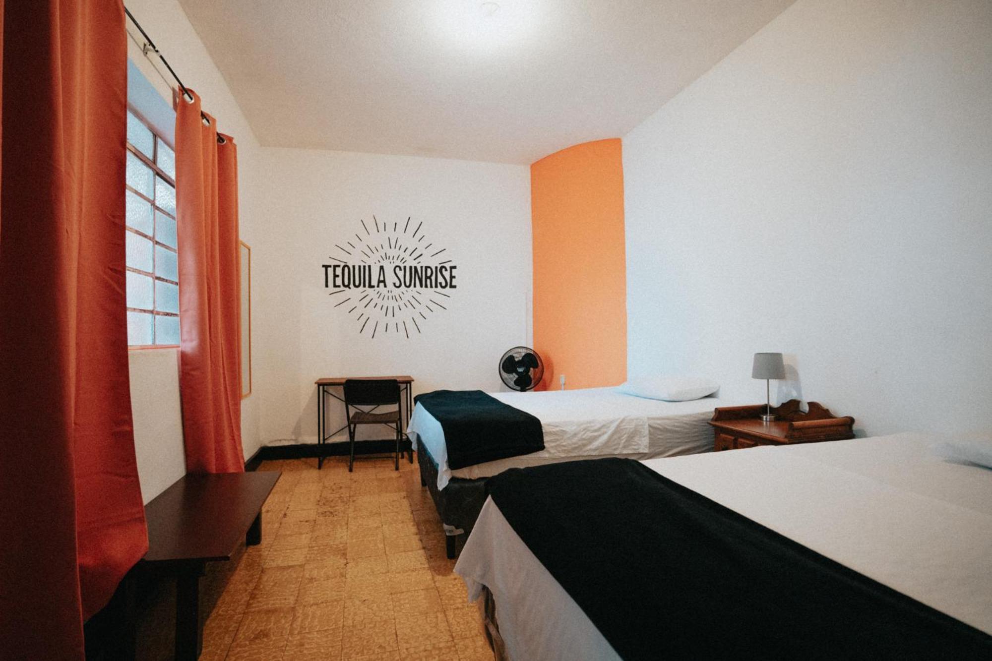 Tequila Sunrise Hostel Guatemala-Stadt Exterior foto