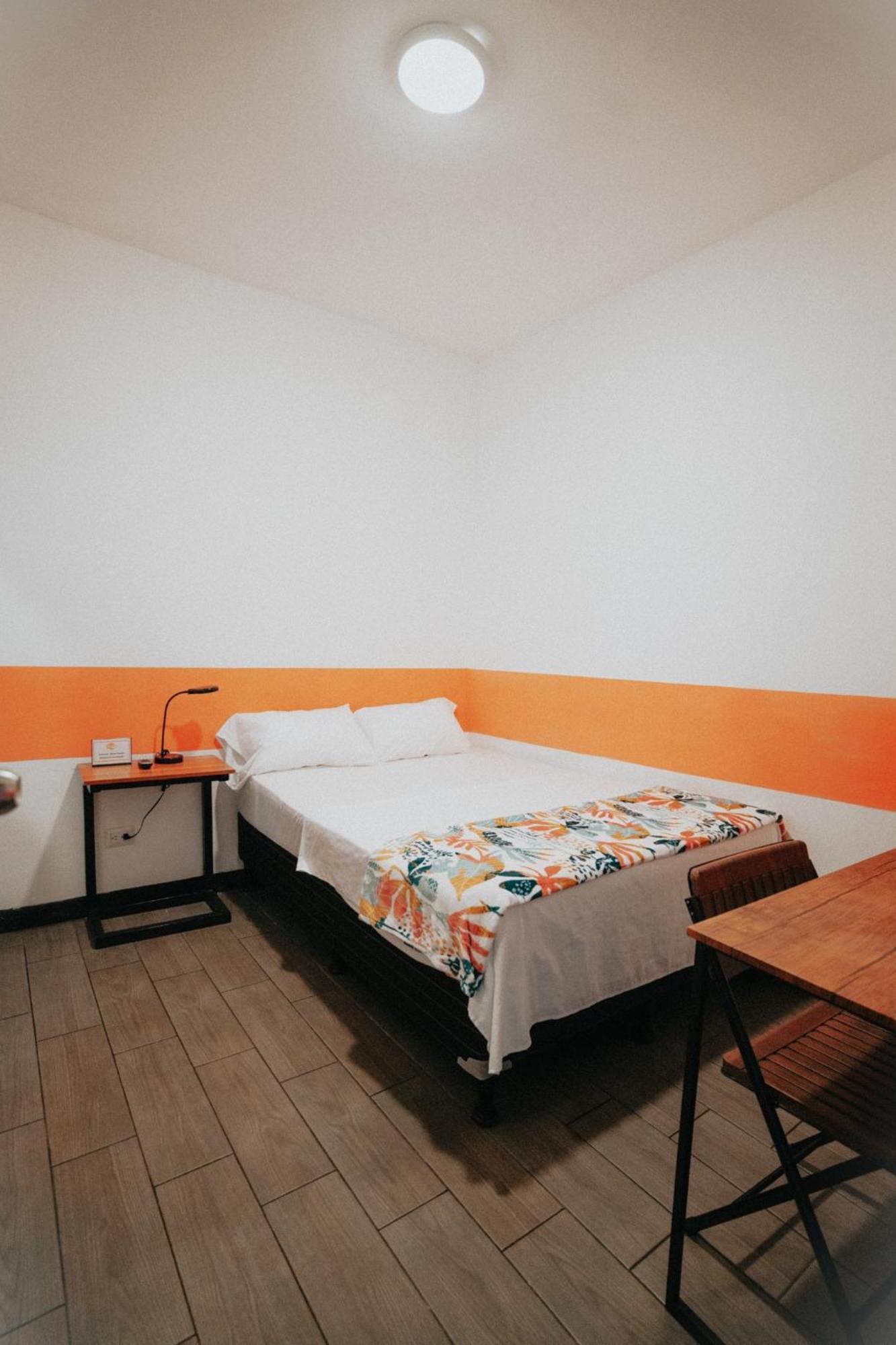 Tequila Sunrise Hostel Guatemala-Stadt Exterior foto