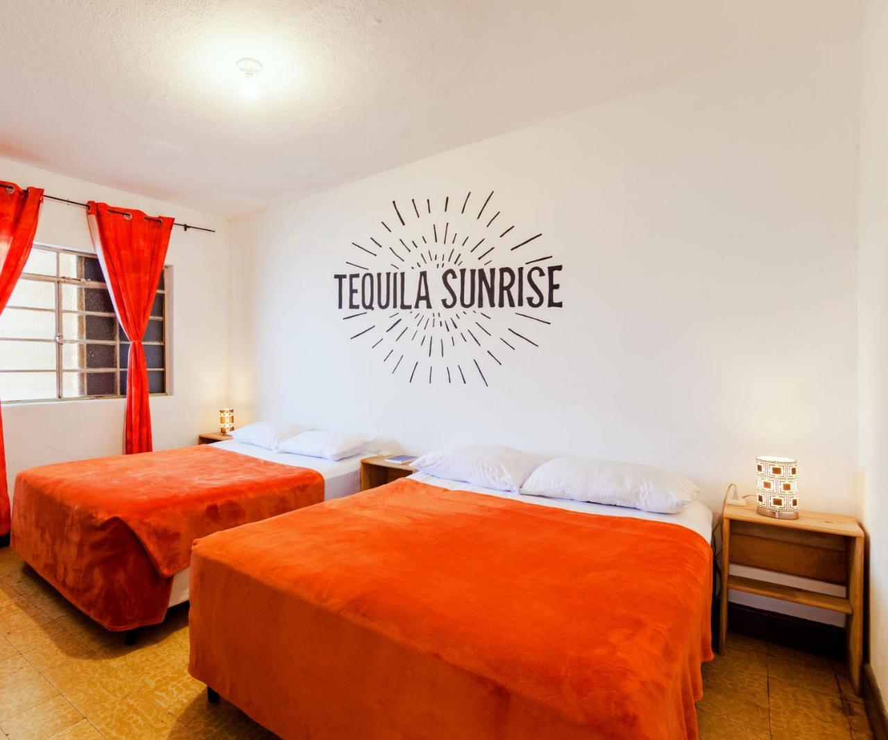 Tequila Sunrise Hostel Guatemala-Stadt Exterior foto